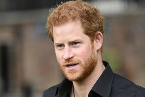 Prinz Harry schickt Blumen für Prinzessin Diana