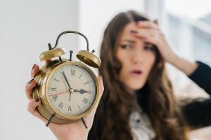 Sommerzeit: Tipps für eine stressfreie Zeitumstellung