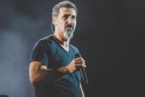 Serj Tankian: "2020 habe ich mich krank wie noch nie gefühlt"