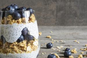 Fit in den Tag starten: Drei gesunde Frühstücksvarianten
