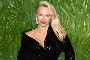 Pamela Anderson: Philosophische Gedanken zum Fall Assange
