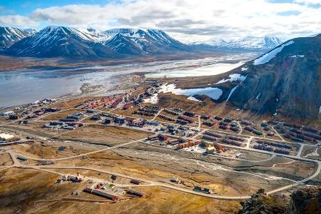 Longyearbyen in Norwegen macht es seinen Bewohnern nicht leicht.