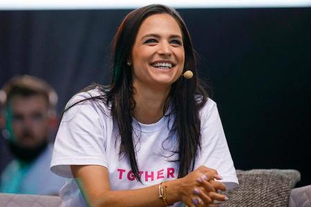 Amira Pocher hält ihre Kinder aus der Öffentlichkeit raus. Amira Pocher hält ihre Kinder aus der Öffentlichkeit raus.