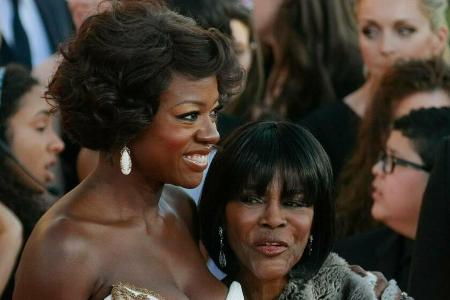 Viola Davis (l.) und Cicely Tyson bei den 18. Screen Actors Guild Awards Viola Davis (l.) und Cicely Tyson bei den 18. Screen Actors Guild Awards