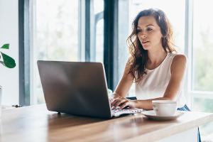 Technik-Trends 2021: Zwischen Homeoffice, Heimtrainer und Handy