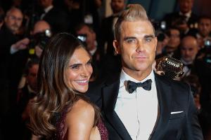 Sohn feiert Geburtstag: Warum schaut Robbie Williams so böse drein?