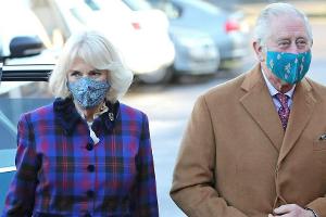 Corona-Impfung: Erste Dosis für Prinz Charles und Camilla