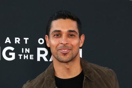 Wilmer Valderrama freut sich über eine kleine Tochter