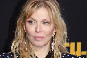 Courtney Love erhielt ihre Corona-Impfung früher als gedacht