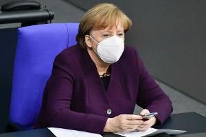Angela Merkel sieht "ein leichtes Licht am Ende des Tunnels"