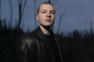 Solo-Single! Angelo Kellys Sohn Gabriel überrascht mit neuem Look