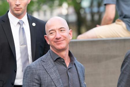 Jeff Bezos ist bald kein Amazon-Chef mehr Jeff Bezos ist bald kein Amazon-Chef mehr