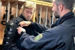 Henning Baum blickt hinter die Kulissen der Polizei