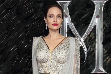 Angelina Jolie bei einer Filmpremiere in London