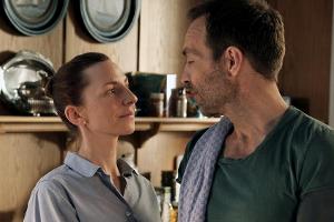 "Fast perfekt verliebt": Isabel (Katharina Schüttler) und Ivo (Aleksandar Jovanovic) sind zwar grundverschieden, aber ein "f...