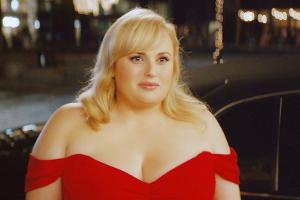So heiß feiert Rebel Wilson ihre erfolgreiche Diät auf Instagram