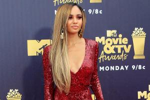 Diskriminierung? "Riverdale"-Macher gibt Vanessa Morgan recht