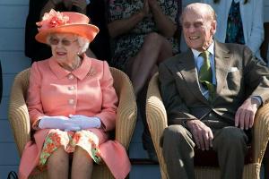 Glückwünsche für Prinz Philip: Die Royals öffnen das Familienalbum