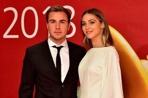 Elegant vs. sportlich: Ann-Kathrin und Mario Götze feiern Hochzeitstag