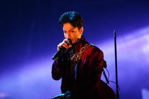 Legendäre Prince-Gitarre für 500.000 Euro versteigert