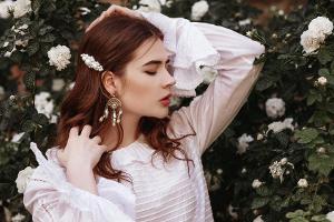 Haarspangen machen den Sommerlook perfekt