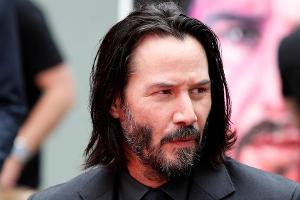 Keanu Reeves versteigert für guten Zweck Zoom-Call