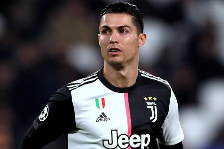 Cristiano Ronaldo feiert seinen Sohn zu dessen zehnten Geburtstag. Cristiano Ronaldo feiert seinen Sohn zu dessen zehnten Geburtstag.