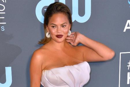 Chrissy Teigen bedankt sich für die Unterstützung nach der erlittenen Fehlgeburt. Chrissy Teigen bedankt sich für die Unterstützung nach der erlittenen Fehlgeburt.