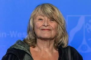 Alice Schwarzer: Seit 30 Jahren tauscht sie sich mit Angela Merkel aus