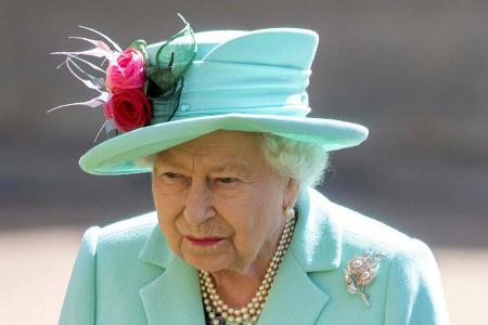 Queen Elizabeth II. ohne Prinz Philip