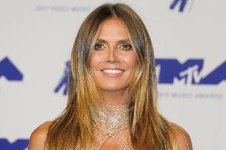 Heidi Klum zeigt sich bei Instagram einmal mehr unbekleidet. Heidi Klum zeigt sich bei Instagram einmal mehr unbekleidet.