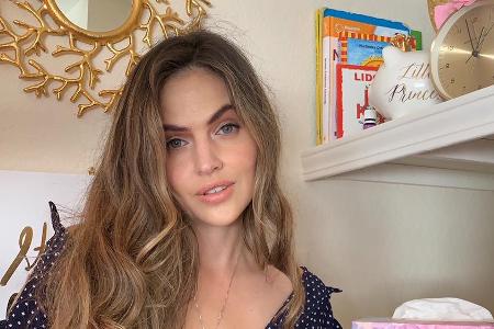 Mama und Model Hana Nitsche hat eine limitierte Kosmetiktuchbox gestaltet