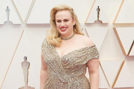 Rebel Wilson auf dem roten Teppich Anfang des Jahres