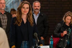 Katrin Bauerfeind: "Comedy kann mehr als Leute zum Lachen bringen"