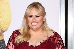Rebel Wilson stellt klar: Freund liebte sie schon vor Gewichtsverlust