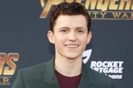 Tom Holland verwandelt sich erneut in Spider-Man. Tom Holland verwandelt sich erneut in Spider-Man.