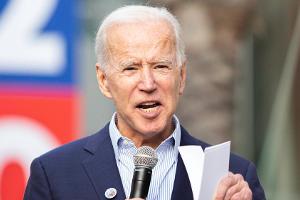 Joe Biden nennt Trumps Verhalten "peinlich"