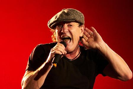 AC/DC-Star Brian Johnson bei einem Konzert im Jahr 2015