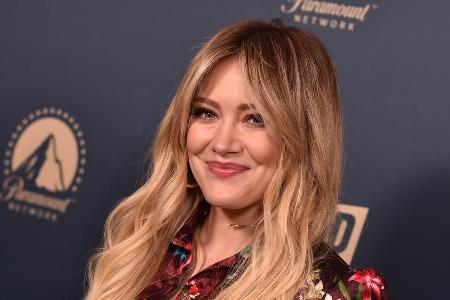 Hilary Duff befindet sich in Corona-Quarantäne Hilary Duff befindet sich in Corona-Quarantäne