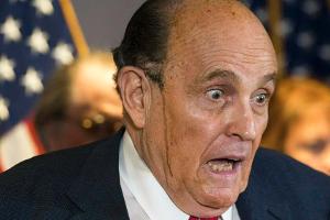 Pressekonferenz von Trump-Anwalt Rudy Giuliani wird zur Lachnummer