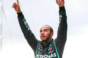 Siebter Titel: Lewis Hamilton zieht mit Michael Schumacher gleich