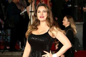 Kelly Brook: Früher war das Model dünn, aber unglücklich