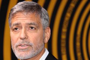 Ungarns Regierung geht auf George Clooney los