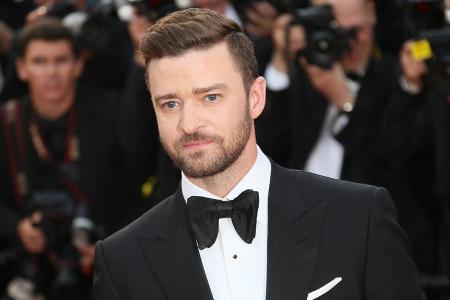 Justin Timberlake tut an Thanksgiving Gutes. Justin Timberlake tut an Thanksgiving Gutes.