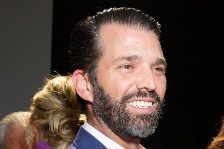 Donald Trump Jr. hat sich mit Corona infiziert. Donald Trump Jr. hat sich mit Corona infiziert.