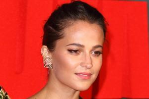 Alicia Vikander macht aus "Bei Anruf Mord" eine Serie