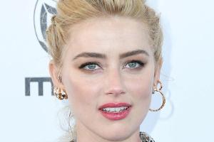 Amber Heard: "Johnny warf etwa 30 Flaschen auf mich"