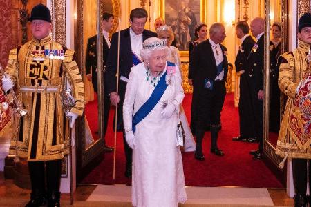 Die Queen im Buckingham Palast.