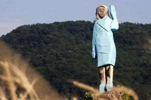 Statue von Melania Trump angezündet