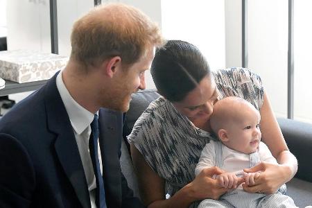 Der kleine Archie mit seinen Eltern im September 2019 in Südafrika.